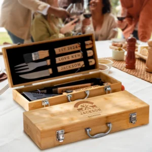 Kitchenware set for employees